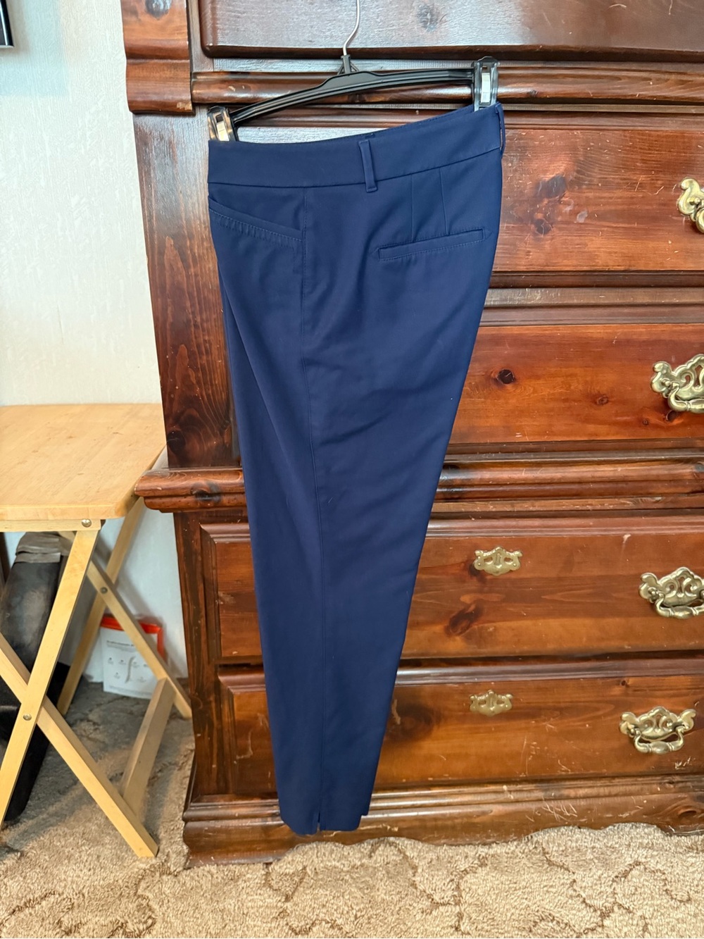 White House Black Market Navy Cropped Dress Pants